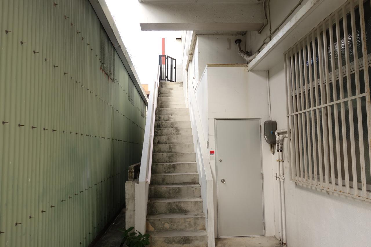 Okinawa Naha Rakuraku House Apartment Exterior photo
