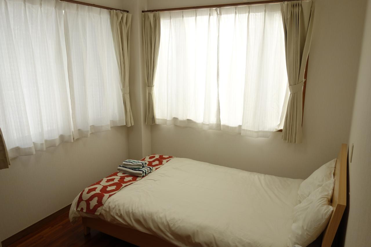 Okinawa Naha Rakuraku House Apartment Exterior photo