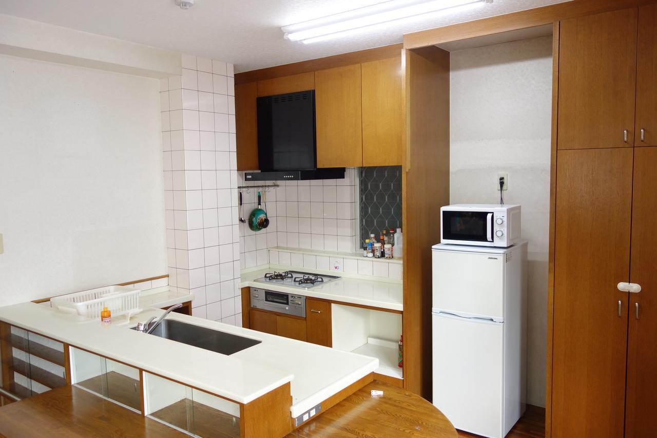 Okinawa Naha Rakuraku House Apartment Exterior photo
